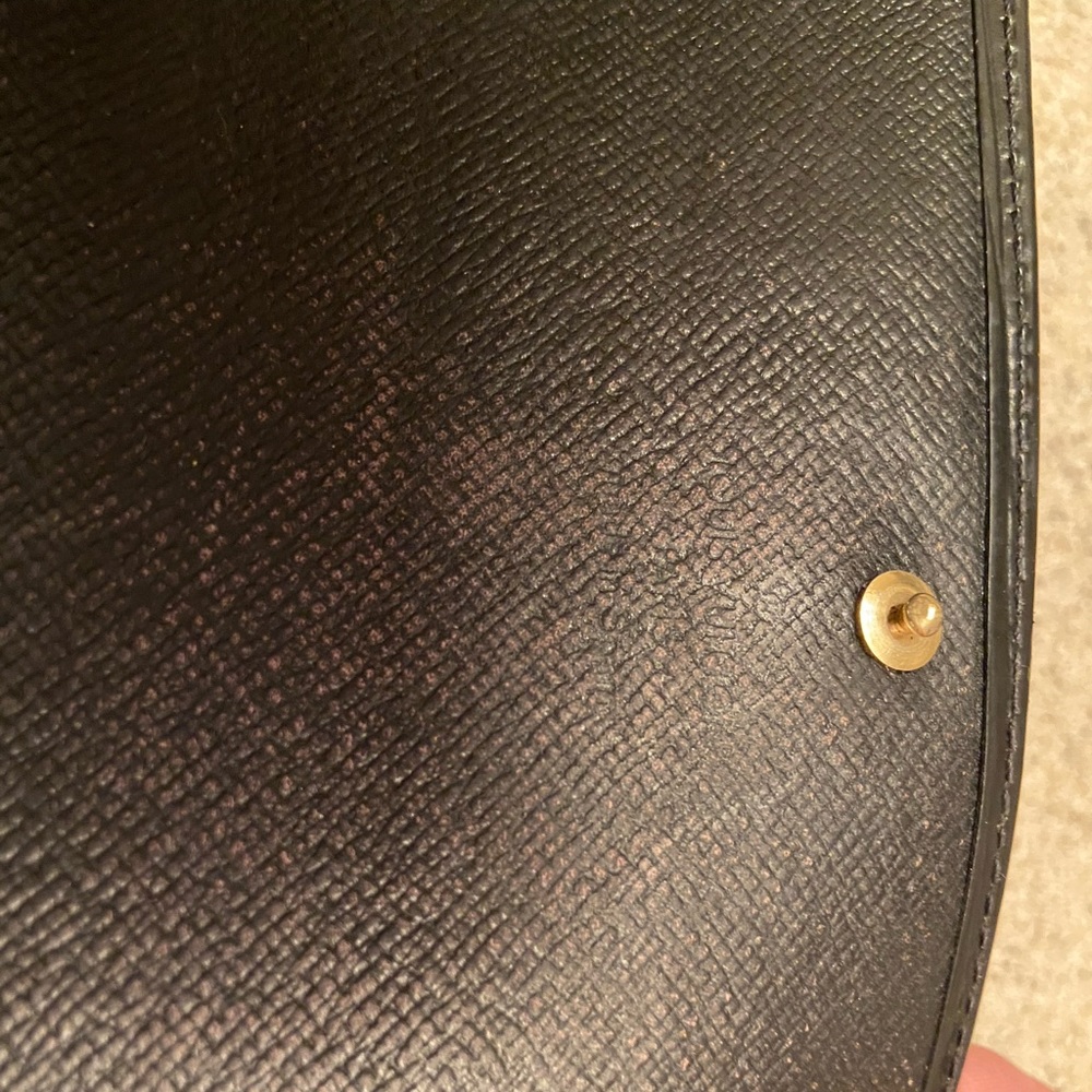 Authentic Louis Vuitton Black Epi Sarah Wallet - Picture 6 of 11